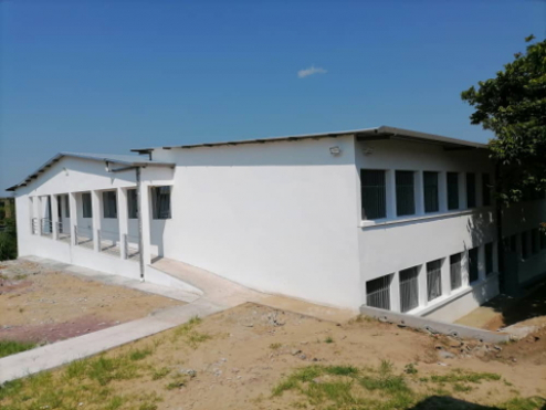 État actuel du projet de construction de l&#039;école de Madlen à côté de l&#039;orphelinat de Kimbondo